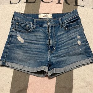 Women’s Hollister shorts